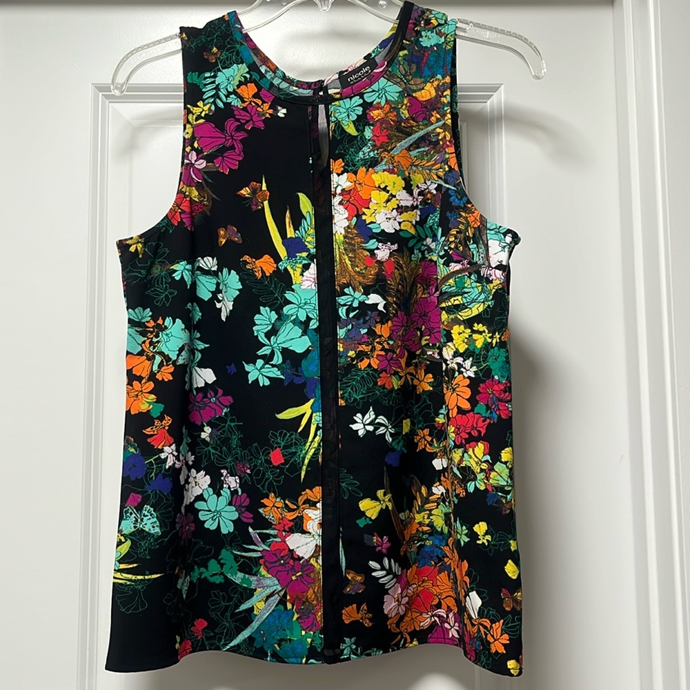 Nicole by Nicole Miller women’s multi-color sleeveless top